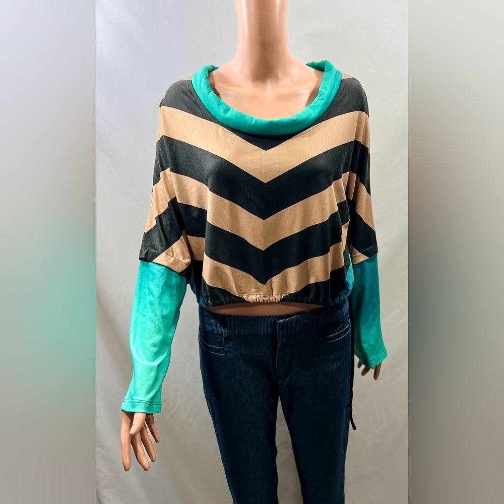 IPNG Black and Tan Women's Blouse Made in Turkey Size 1